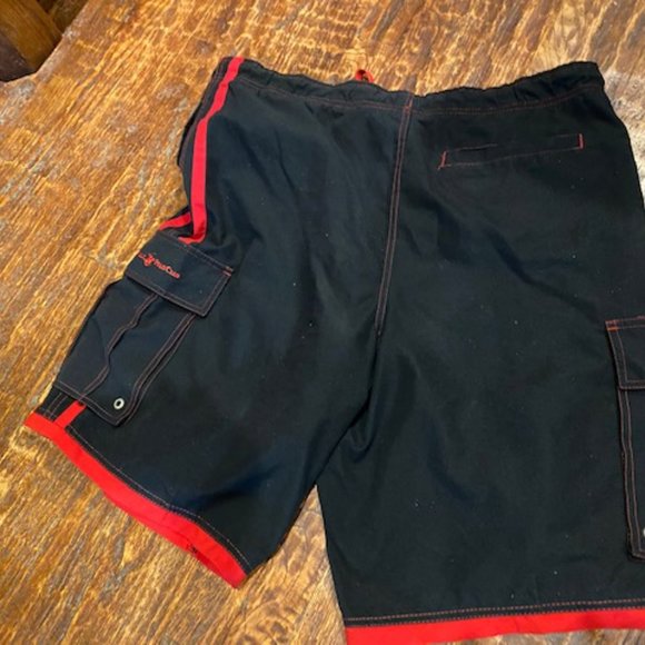Bundle 2 *BLACK & RED Beverly Hills Polo Club CARGO SWIM TRUNKS + Black TEE ~ XL - Picture 4 of 6